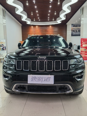 JEEP Grand Cherokee 2017 Modell 3.0L 4X4 AWD in perfektem Zustand Maximaldrehmoment 200-300Nm