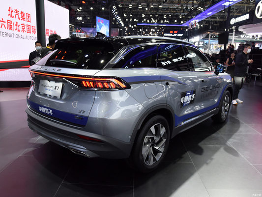124KW Gesamtmotorleistung Baic Beijing X7 PHEV Plug in Hybrid SUV Auto mit Linken Steuerung
