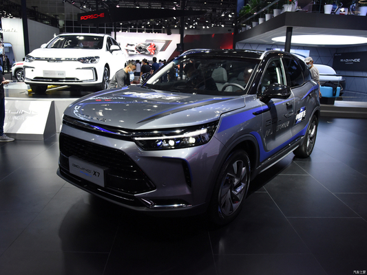 124KW Gesamtmotorleistung Baic Beijing X7 PHEV Plug in Hybrid SUV Auto mit Linken Steuerung