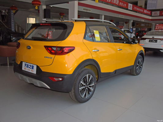 Kraftstoff- 2021 KIA KX1 1.4L CVT Gas/Benzin SUV Fahrzeug mit 4100*1735*15330mm Abmessungen