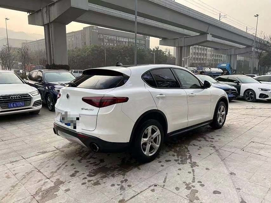 64 Liter Tankkapazität Alfa Romeo Stelvio Q4 Sport SUV in gutem Zustand Höchstgeschwindigkeit 230KM/h