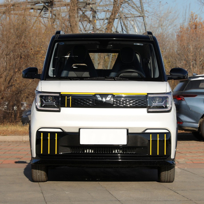 Budgetfreundliche Mini-Elektroautos Wuling Hongguang Mini EV LED Scheinwerfer 200km 300km
