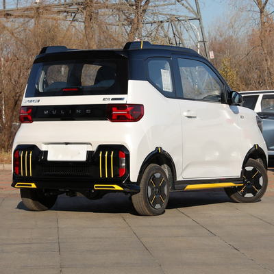 Budgetfreundliche Mini-Elektroautos Wuling Hongguang Mini EV LED Scheinwerfer 200km 300km