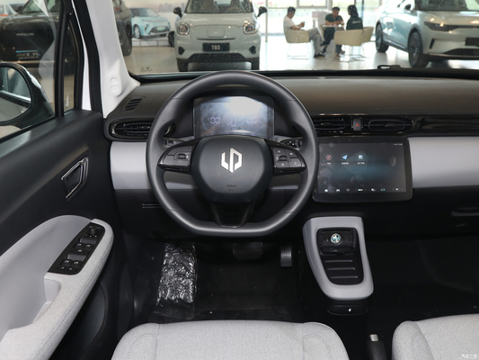LEAPMOTOR T3 200 5-Türer Elektroauto mit 4 Sitzplätzen und Integration der Hybridtechnologie