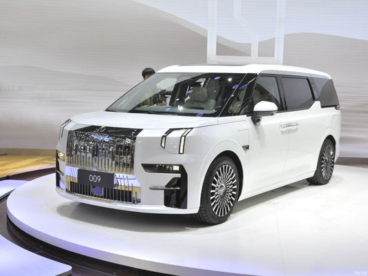 Elektrische Kopilot Sitzanpassung 2022 Geely Zeekr 009 MPV WE ME 702KM 822KM EV Car