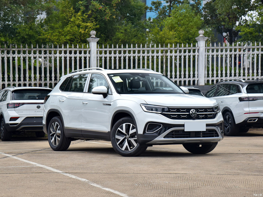 Volkswagen Tayron 300TSI Zweiradantrieb Luxus PLUS Advanced Version SUV für 5 Sitzplätze