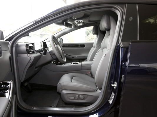 Große Raum Leapmotor C01 EV Autos Carro Electrico Para Erwachsene mit und R18 Reifen Größe