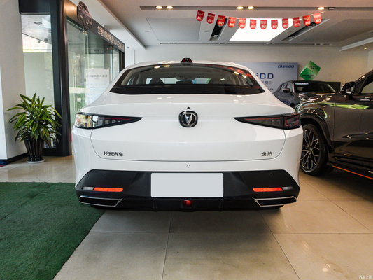 2023 Changan Lamore Blue Whale NE1.5T GDI DCT Limousine TPMS für sicheres und reibungsloses Fahren