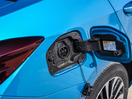 2021/2022 Toyota Corolla 1.8L PHEV Hybrid 4-Türer 5-Sitzer Limousine Energie fortschrittliche Technologie