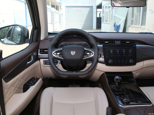 Mehrfunktionslenker und LED-Taglicht Nissan Paladin 2023 2.0T Allrad-Exklusiv-SUV