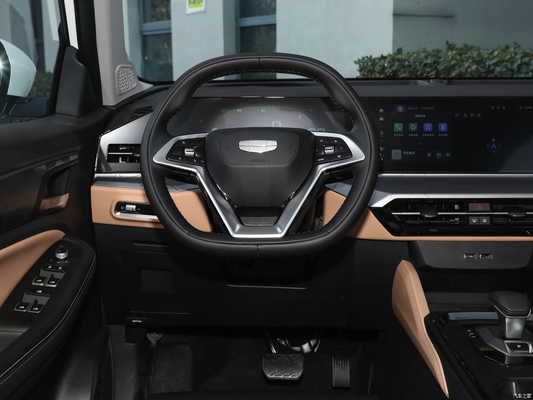 Geely Pro2024 Modell 1.5T DCT 5-Sitzer SUV 4518*1834*1715 Abmessungen und modernes Design