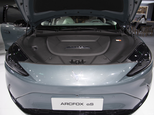 Energie Baic Arcfox Alpha S 735E 160KW EV Auto Hochgeschwindigkeit Großer Raum Linksfahrt Weite Reichweite