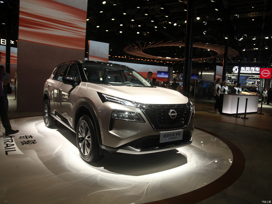 Hybrid-Treibstoff Nissan X-Trail E-Power 2023 Auto Benzin Elektroantrieb Doppelmotor 4x4 ABS SUV