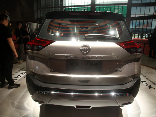 Hybrid-Treibstoff Nissan X-Trail E-Power 2023 Auto Benzin Elektroantrieb Doppelmotor 4x4 ABS SUV