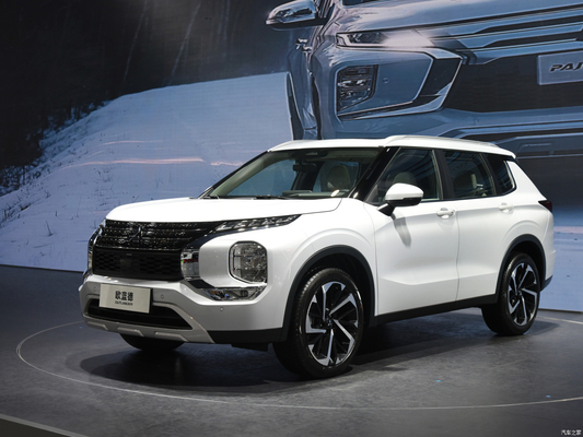 Elektrisches Lenksystem 2023 Mitsubishi Outlander 1.5T Allradantrieb Zunyao SUV