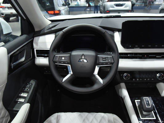 Elektrisches Lenksystem 2023 Mitsubishi Outlander 1.5T Allradantrieb Zunyao SUV