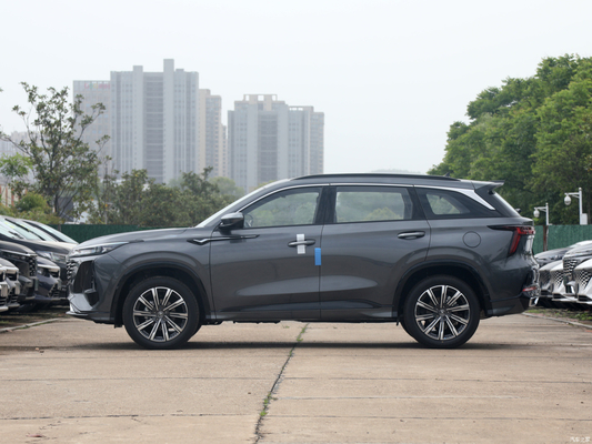 2023 Third-Generation Chang'an Gasolinacs75PLUS Automatischer Luxus-SUV mit Turbo 1.5T-Motor