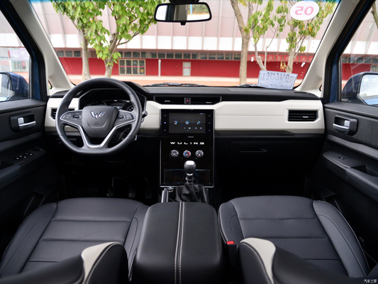 2019 Wuling Rongguang 1.5T Manual 7-Sitzer SUV mit und maximalem Drehmoment Nm von 200-300Nm