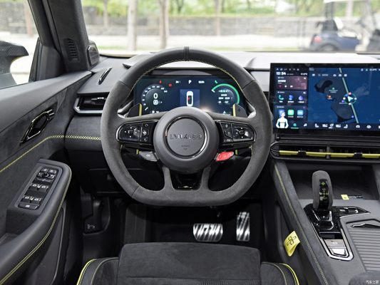 2023 Lynk Co 03 2.0TD Automatische Limousine 5 Sitze 5 Airbags TPMS inklusive Höchstgeschwindigkeit 250KM