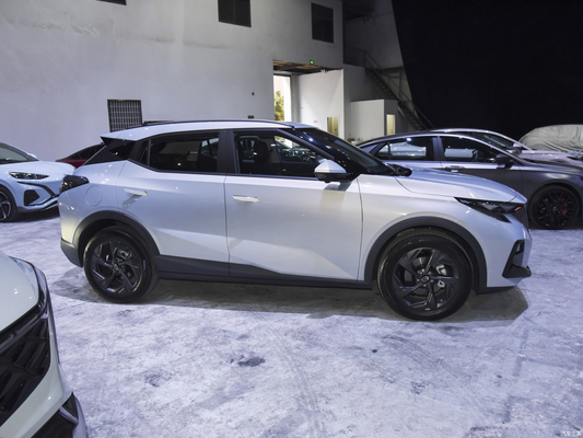 -gefertigt 2023 GAC Trumpchi GS3 SUV Beste Wahl mit Panorama Sonnendach und FWD Drive