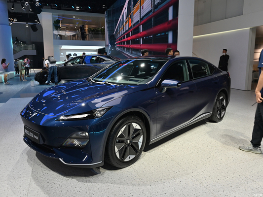 2023 Shenlan SL03 Elektroauto 515KM 5-Tür 5-Sitzer Limousine mit 190 kW Gesamtmotorleistung