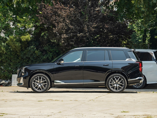 Bester 5-Türer 7-Sitzer SUV 2023 GAC Trumpchi GS8 Benzin-SUV Auto mit Panorama-Sonnendach