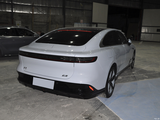 Langstreckenleistung 375 kW VOYAH 4-Türer 5-Sitzer Limousine mit 730 km CLTC Reichweite