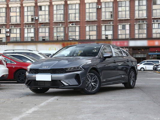 Vordere Aufhängung Macpherson in 2021 Kia K5 270T CWD Mode Version Limousine