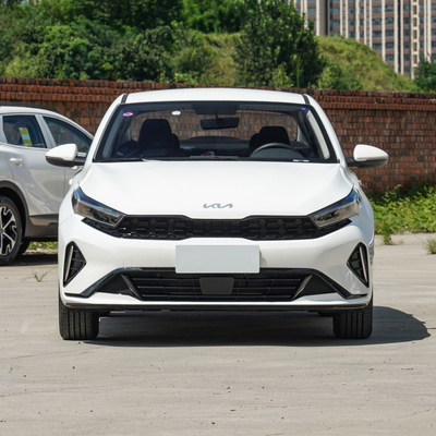 2023 Kia K3 Limousine LED-Scheinwerfer Motor mit natürlicher Aspiration und niedrigem Kraftstoffverbrauch
