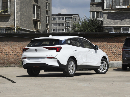 Erleben Sie die Zukunft der Mobilität mit dem Buick Velite6, dem vernetzten Smart Electric SUV