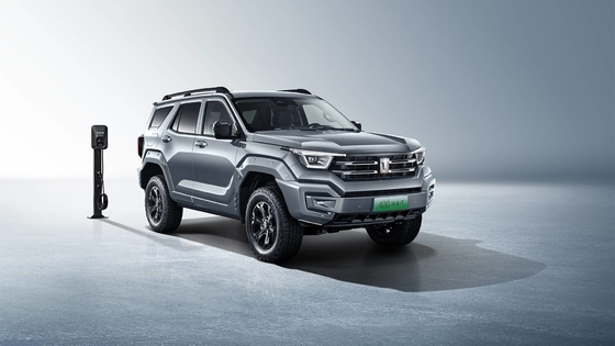2023 GWM Great Wall Tank 400 HI4 PHEV Urban Offroad SUV mit Linkstrieb und CLTC von 105 km