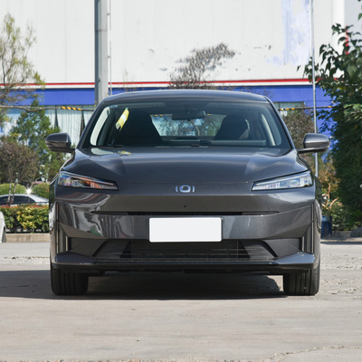 Kraftstoffart Hybrid Changan A05 Plug-in Hybridfahrzeug 5 Sitzplätze Drei Boxen 2024