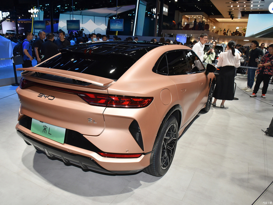 BYD Song L 5 Sitzplätze 4x4 4WD SUV 2024 550km 662km 602km Gesamtmotorleistung KW 150 Wie auf dem Bild
