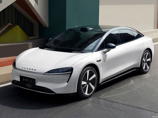 210 KM/h Höchstgeschwindigkeit Huawei Chery LUXEED S7 Elektrische Auto Limousine 4 Tür 5 Sitz Hybrid