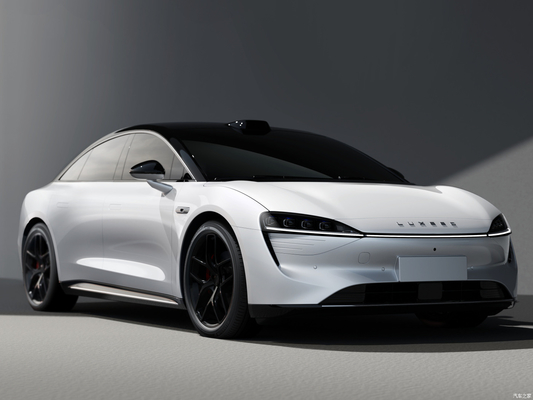 210 KM/h Höchstgeschwindigkeit Huawei Chery LUXEED S7 Elektrische Auto Limousine 4 Tür 5 Sitz Hybrid
