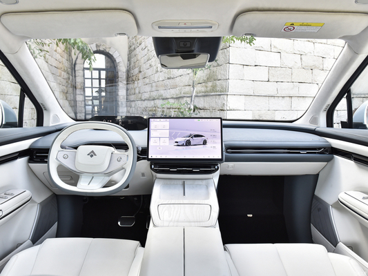 Energie-Elektrofahrzeug 670 km Hinterradantrieb UHV-Version für 5-Sitzer-Körperstruktur