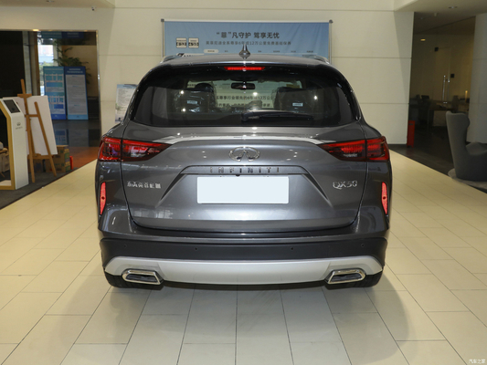 2024 INFINITI QX50 2.0T Touchscreen Pilot-Version mit maximalem Drehmoment von 400-500Nm
