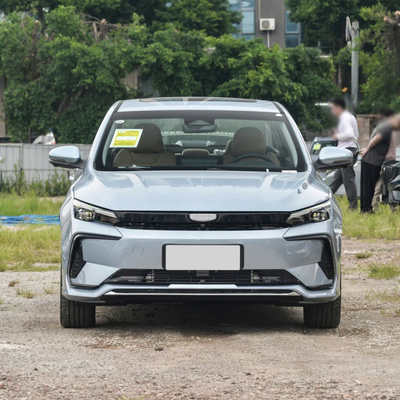 Geely Emgrand L HiP Hybrid 5-Sitzer Limousine 100KM Elektrische Reichweite Linksfahrt 5 Sitzplätze