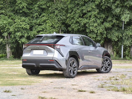 2024 Toyota Bz4x 4WD Elektro-SUV mit 560KM Reichweite 160KM/h Höchstgeschwindigkeit 4690*1860*1650mm
