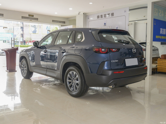 Komfortabler 2023 CX-50 Benzin-SUV mit elektrischem Rückspiegel und linkem Lenkrad