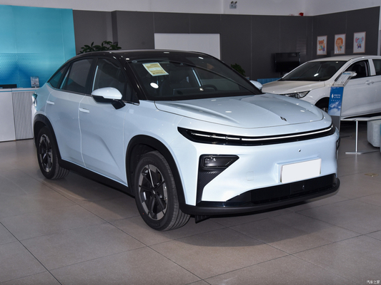 2023 LIVAN7 Chiyue Edition 5-Türer 5-Sitzer SUV mit 450KM Reichweite und 4690*1892*1650mm Körper