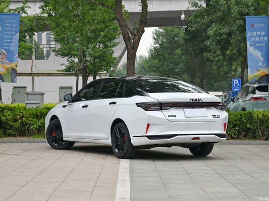 Ein elektrisches, mit einem Schlüssel angehobenes Heckfenster Dongfeng Max 2024 Hybrid 1.5T für Leistung
