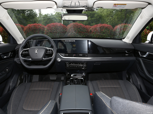 2022 Bestune B70 Pentium B70 1.5T Automatic Enjoyment Hatchback Ein Leistungsniveau