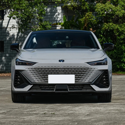 2023 Changan Uni-v 1.5T Hatchback Benzinlimousine mit Geschwindigkeitssteuerung ACC als Bild