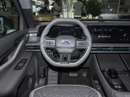 2023 Fordedge L2.0T ECOBOOST 2WD 7-Sitzer Luxusmodell mit Panorama-Sonnendach