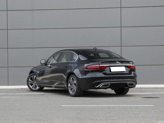 Integraler Körper Jaguar XFL 2.0T 2000Ps Benzinwagen 2WD Limousine 2WD Elite Luxus Edition