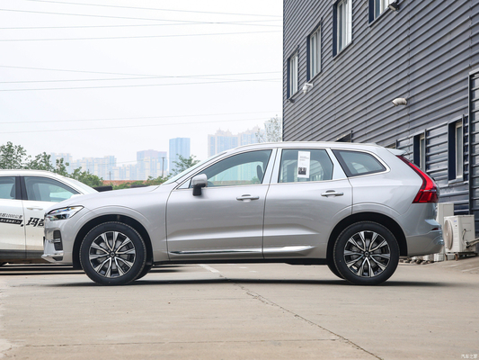 2024 Volvo XC60 B5 48V Light Hybrid 4WD Luxus-Mittelklasse-SUV mit 5 Sitzen und 6 Airbags