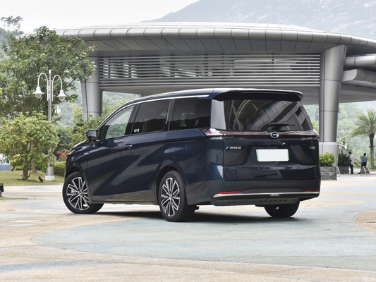 5-Türer 7-Sitzer mittelgroßer MPV Trumpchi E8 Max PHEV Hybridfahrzeug mit 150 km Reichweite