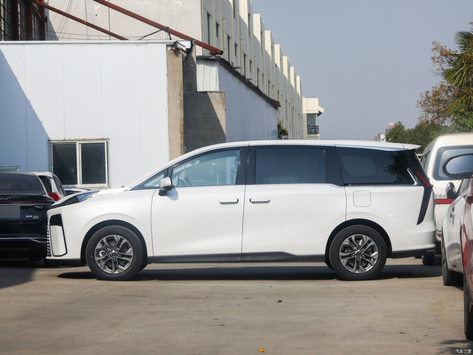 LED-Scheinwerfer 2023 MAXUS G70 2.0T MPV Automatische Luxusversion mit Frontantrieb