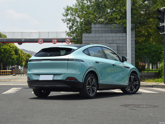 580 km Reichweite und 755 km Höchstgeschwindigkeit 2023 Xpeng G6 Elektroauto mit 218 kW Motorleistung